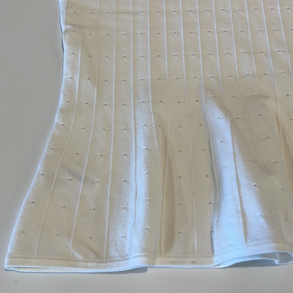 Ann Taylor - petite medium, peplum hem viscose white tank - Picture 3 of 5